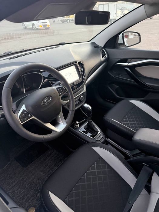 Lada vesta sw 2022 yil alisa versiyasi