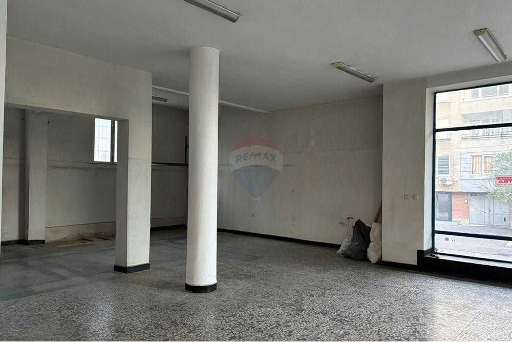 Дава се под наем Магазин в Шумен, Математическа гимназия - 269 кв.м за 1504 € - Снимка #5