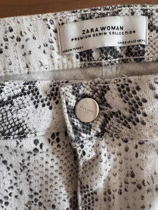 Pantaloni damă Zara