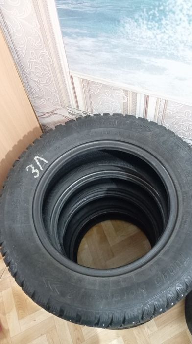 Продам шины 205/65/R15