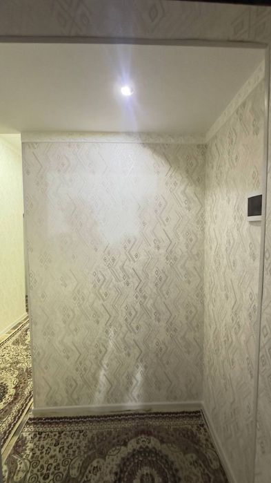 Terakzor tomonda 2 xonalik uy sotiladi