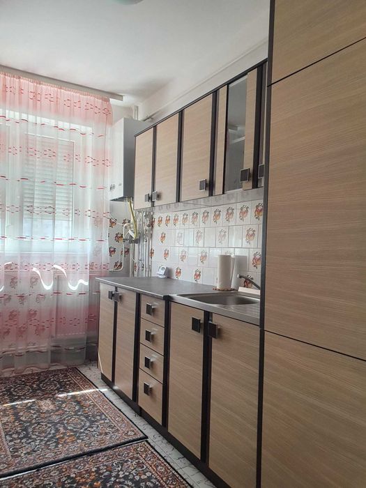 Apartament cu 2 camere,Micro 20