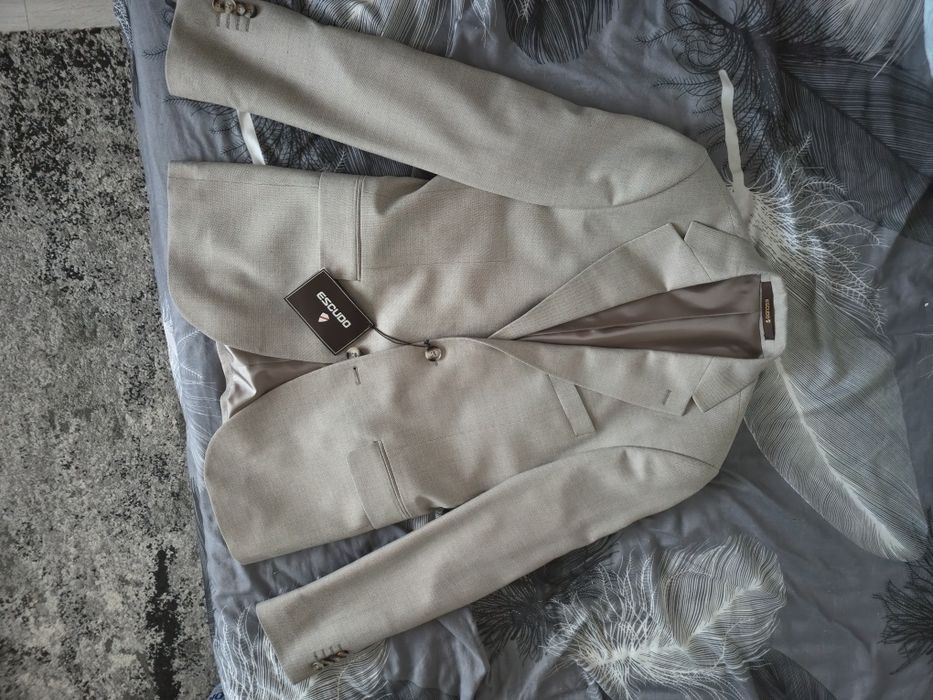 Costum bărbați ESCUDO NOU cu etichetă + Cravată - Mărimea 44 Slim Fit (Bej-pepit)