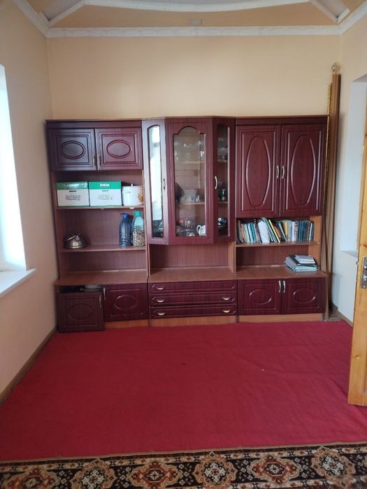 Стенка Сотилади 
Холати яхши
Нархи 1200минг
Манзил кувасай шахар
Ном