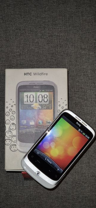 OFERTA HTC Wildfire alb la cutie și cartela Vodafone cu număr premium