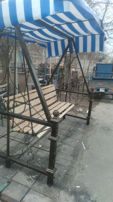 Продаётся качели