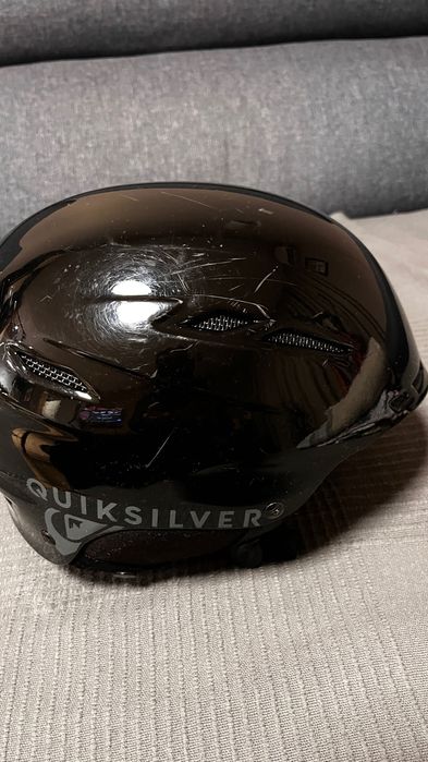 Ски каска за 8-10 годишно момче Qiucksilver