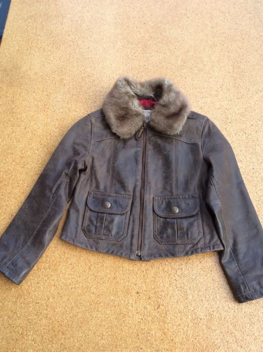 детско кожено яке GAP. естествена кожа. 4-5 години