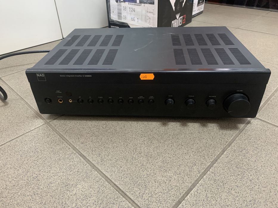 Усилвател NAD 123