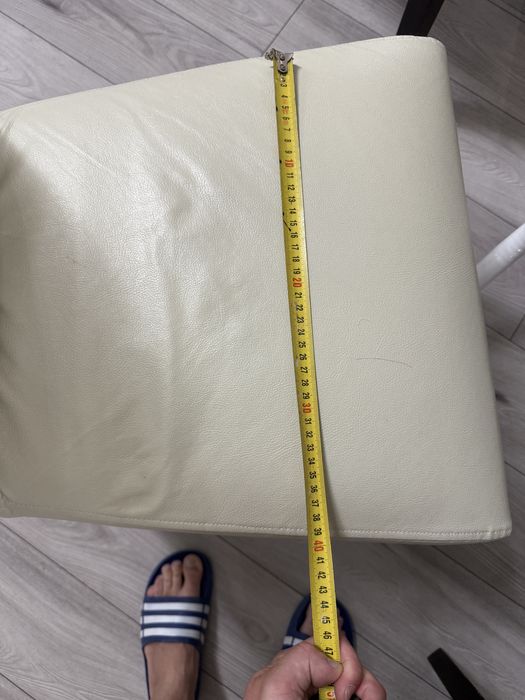 Scaune in stare foarte buna