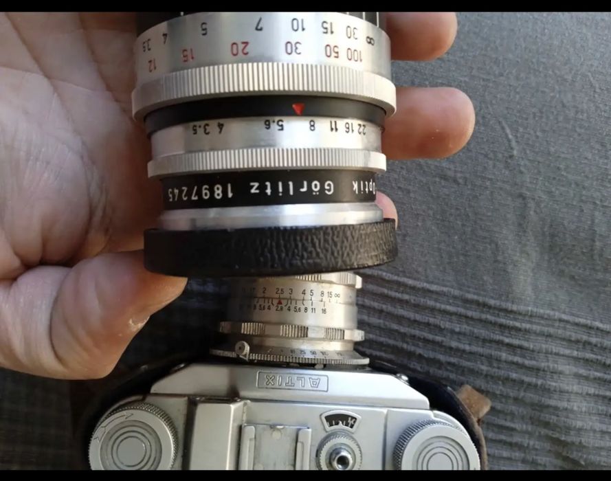 Aparat foto pe film Altix Altissa cu obiective Zeiss si  gorlitz