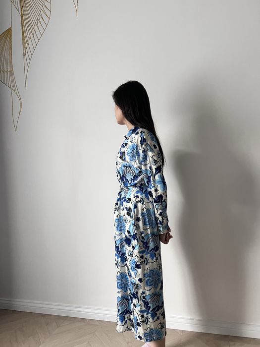 Платье Zara в отличном состоянии