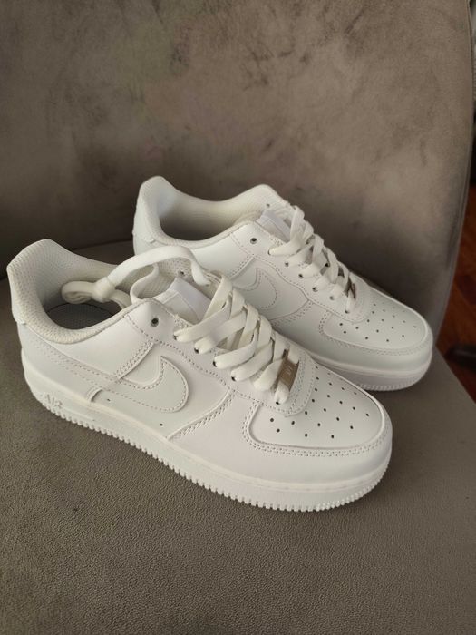 Маратонки  NIKE AIR FORCE 1