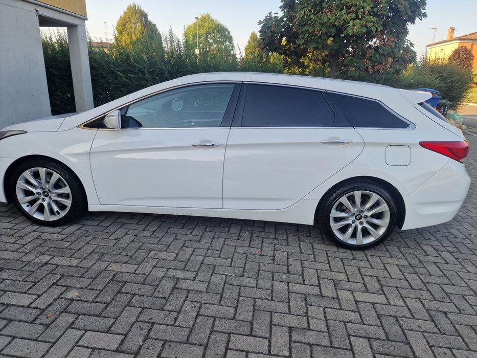 Hyundai  I40 1.7 diesel piele panoramic incalzire