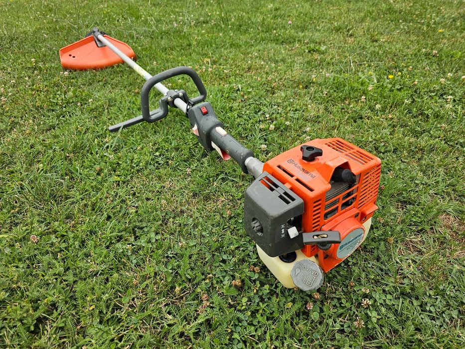 Моторна Коса HUSQVARNA 132.RJ. Перфектна..