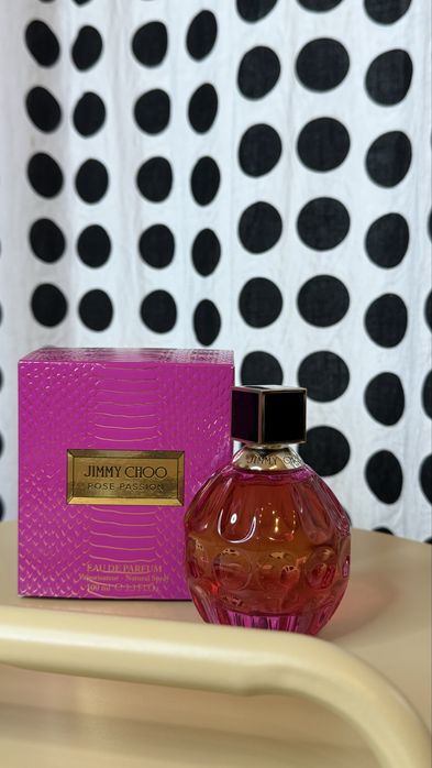 Парфюми Valentino и Jimmy Choo