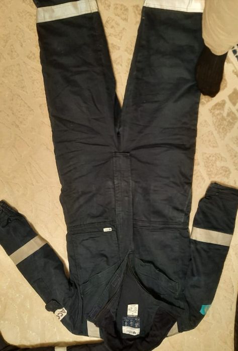 Жұмысқа арналған киімдер сатылады