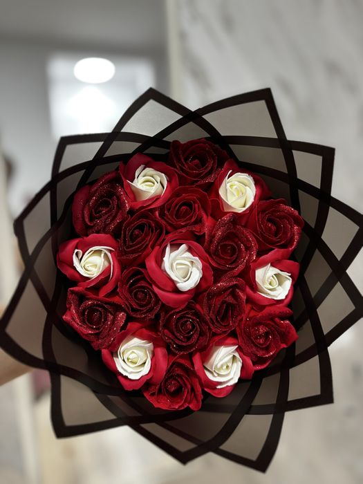 Buchet de trandafiri din sapun personalizat