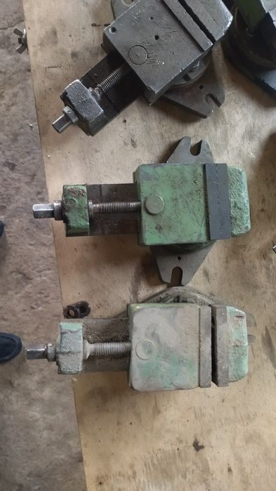 Тиски на фрезерный и сверлильный