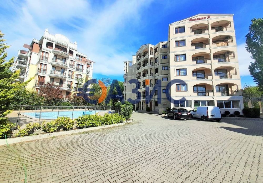 Продава се Тристаен апартамент в к.к. Слънчев бряг - 105 кв.м за 1320 €/кв.м - Снимка #3