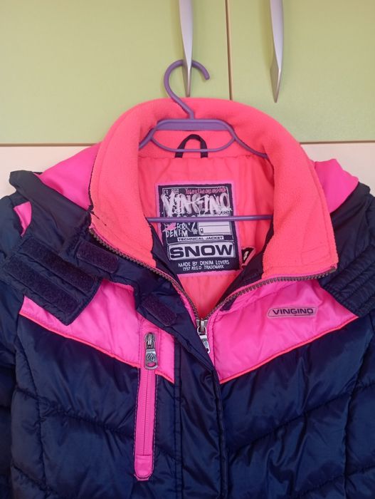 Продавам много запазено зимно яке за момиче размер 14