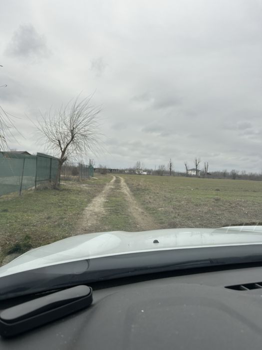 Teren de vanzare sau inchiriere,2400 mp