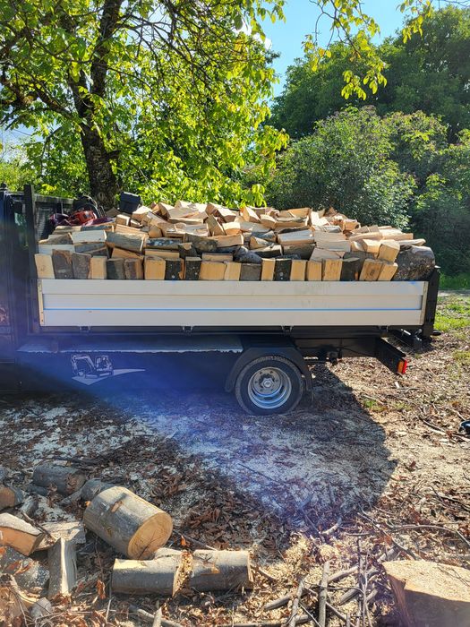 Depozit lemn foc JIBOU