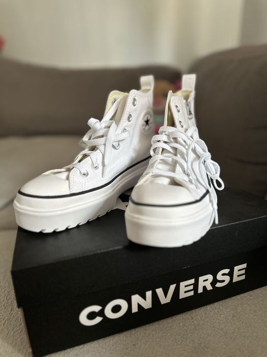 Чисто нови маратонки Converse All Stars/ 38.5