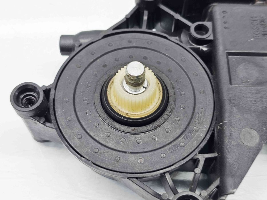 Motoras geam stanga fata Peugeot 208 [Fabr 2012-2024] 9674254480