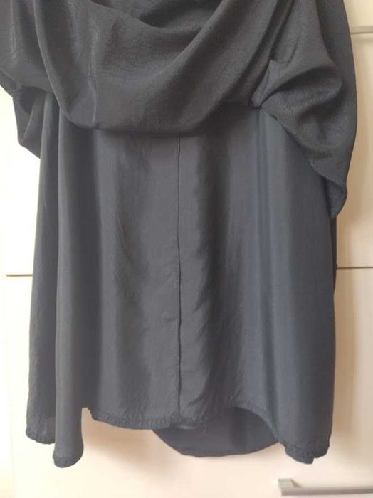 Черна копринена пола, размер M