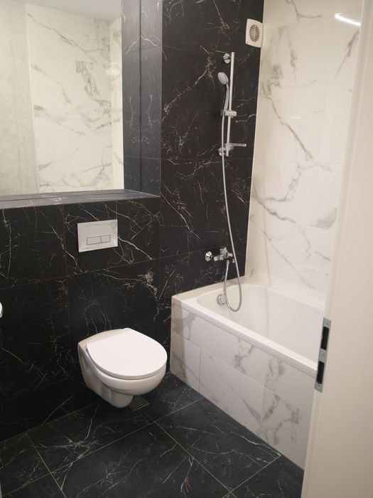Proprietar apartament 1 camera Comat Towers