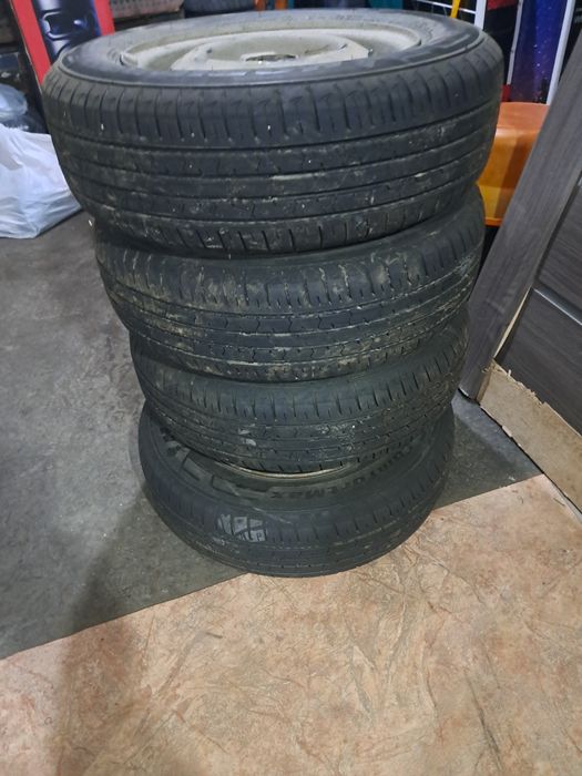 Продам резину  13