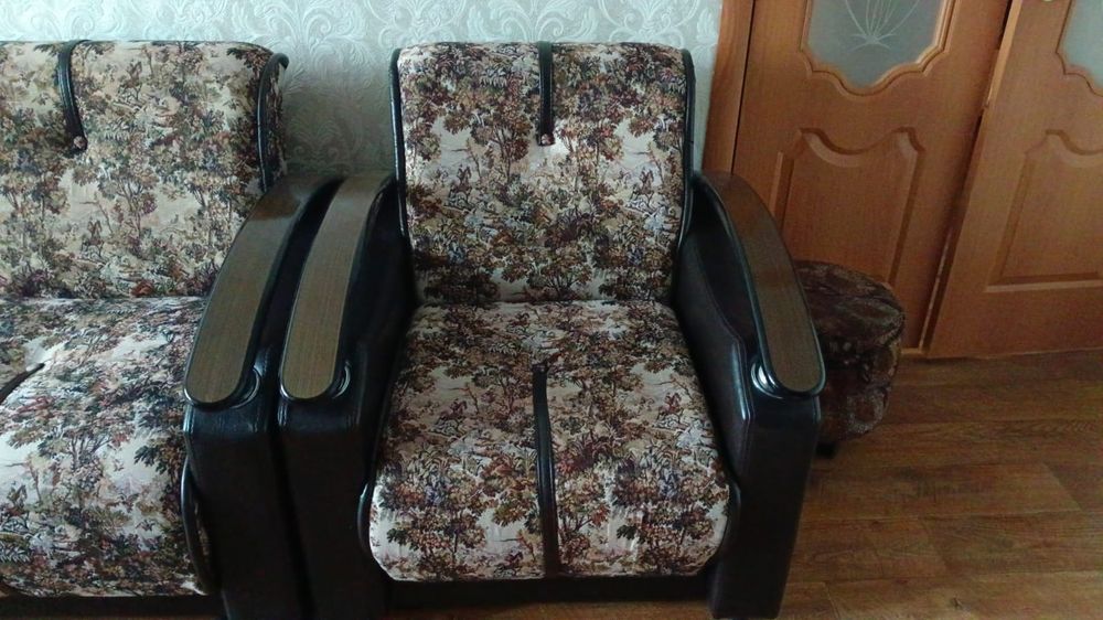 Продаётся диван книжка .