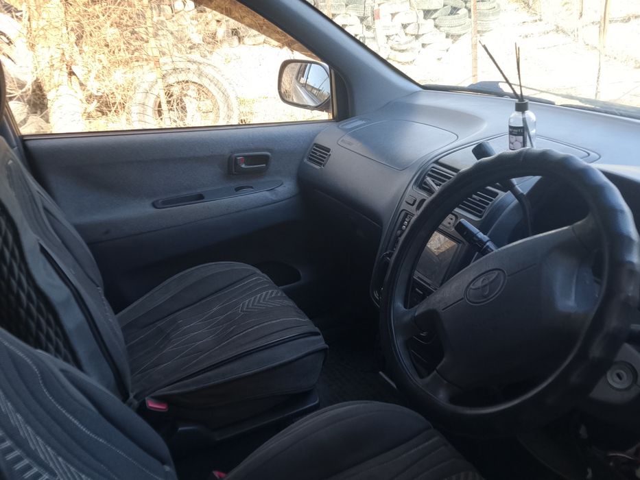 Тайота ипсун продам