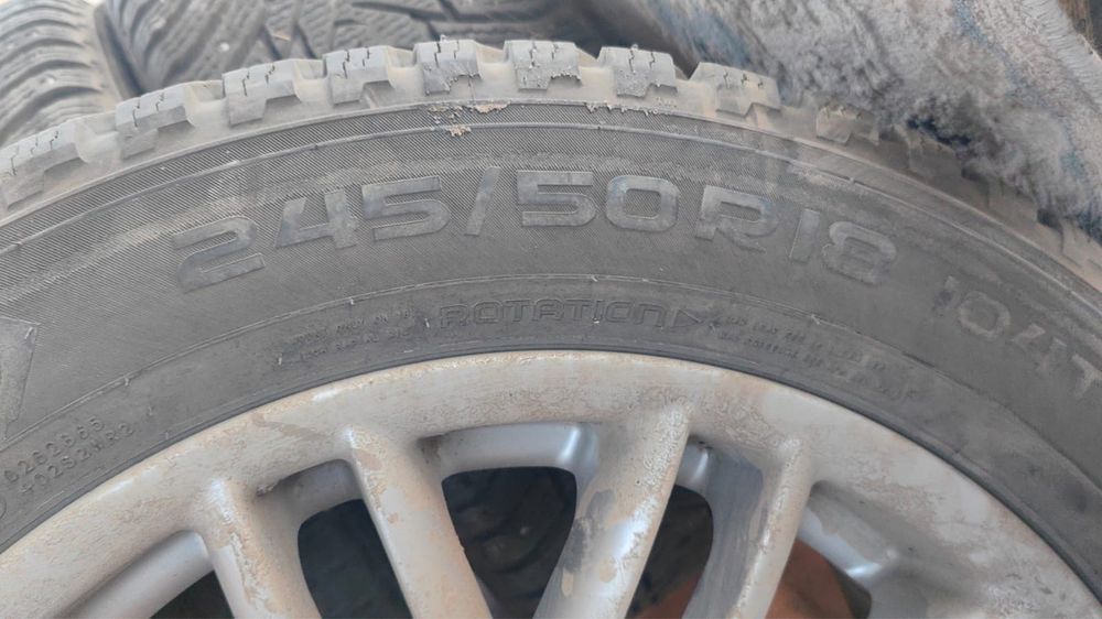 Шины с дисками BMW стояли R18