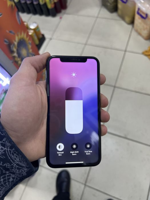Iphone xs srochna sotiladi