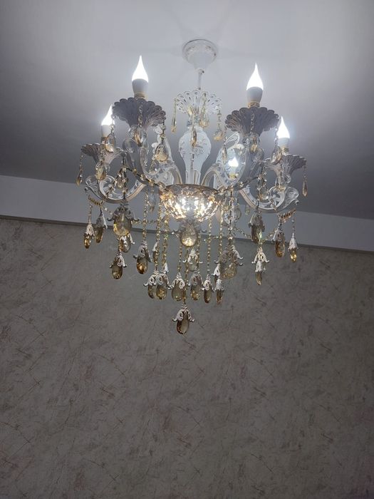 Люстра сатылады  жақсы жағдайда