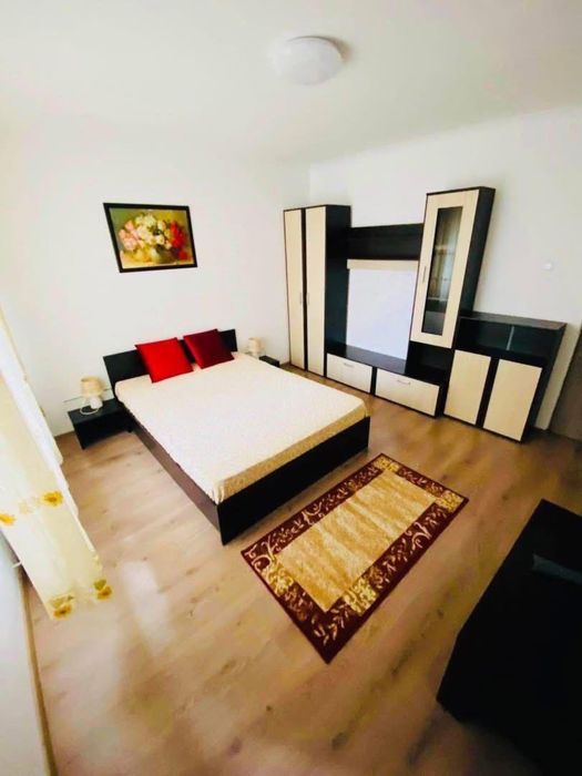 Garsoniera de închiriat, etaj 1, zona Iosia