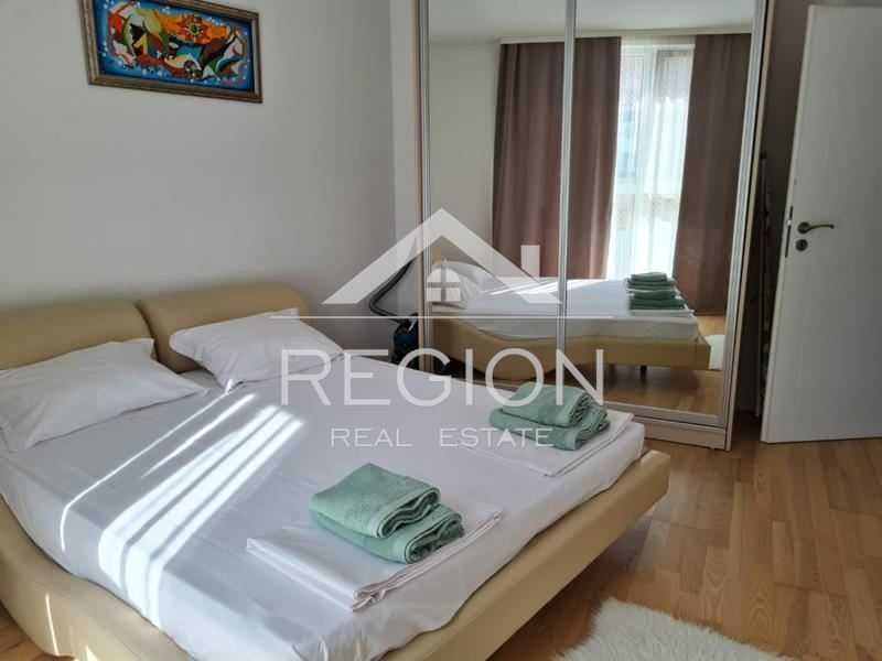 Дава се под наем Тристаен апартамент в Варна, Бриз - 90 кв.м за 867 € - Снимка #6