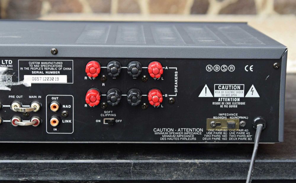 Amplificator NAD 712, amplituner