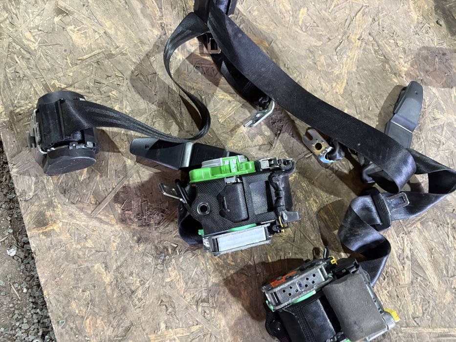 Audi a4 b8 Задни Предпазни Колани