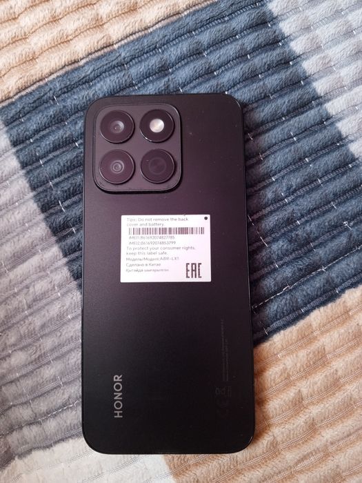 Продам телефон Honor X8c