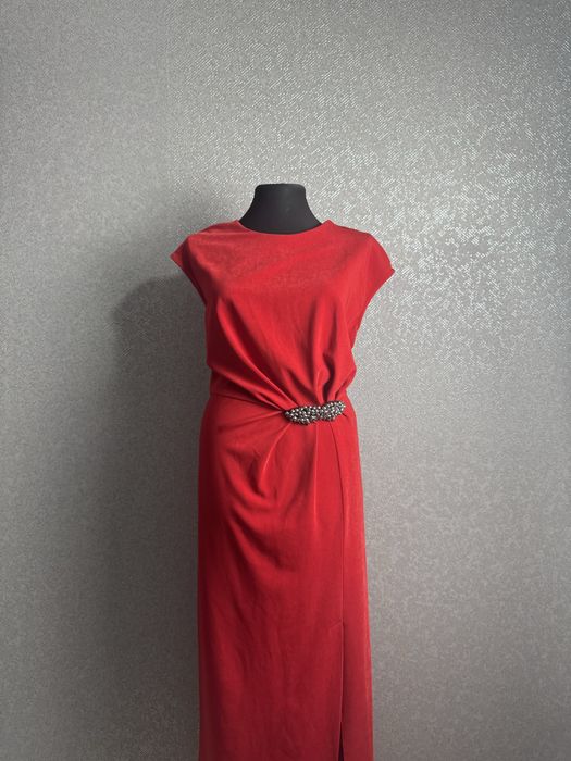 Вечернее элегантное платье