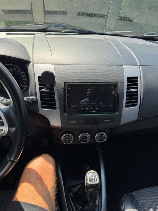 MITSUBISHI Outlander 2011 — imagine 5