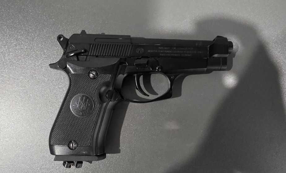 Umarex Beretta M84 FS - Pistol CO2