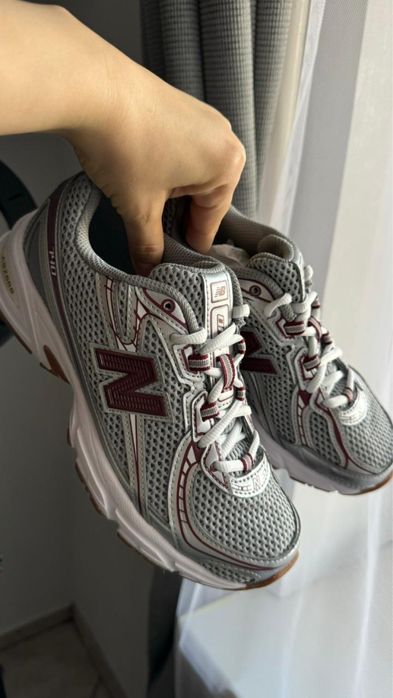 New balance 740 модель