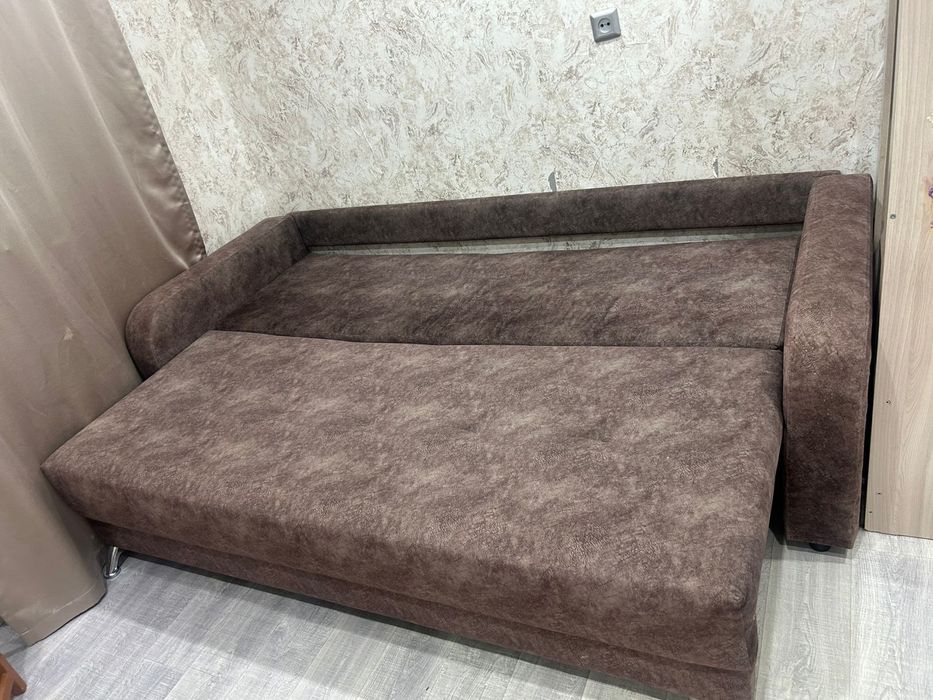 Продам диван в хорошем состоянии