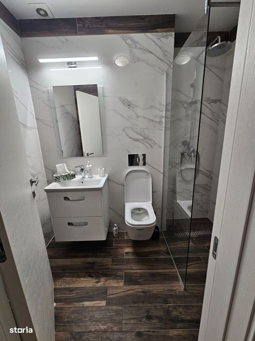 Apartamant Unirii Piata Constitutiei Plus Curte 150 mp