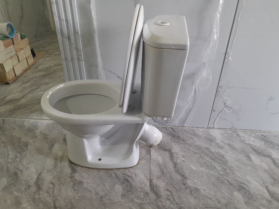 Продается унитаз