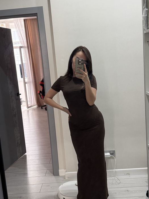 Красивое элегантное платье 42-44